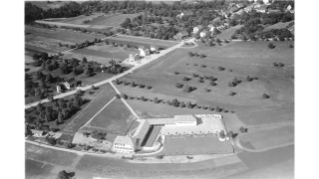 Primarschulhaus Langmatt in Witikon, erbaut 1933, typischer Schulhausbau der 1930er-Jahre