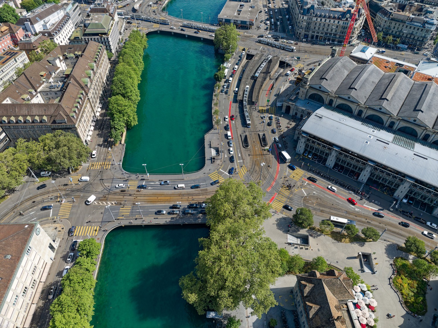 Zürich aus der Vogelperspektive, beim Hauptbahnhof