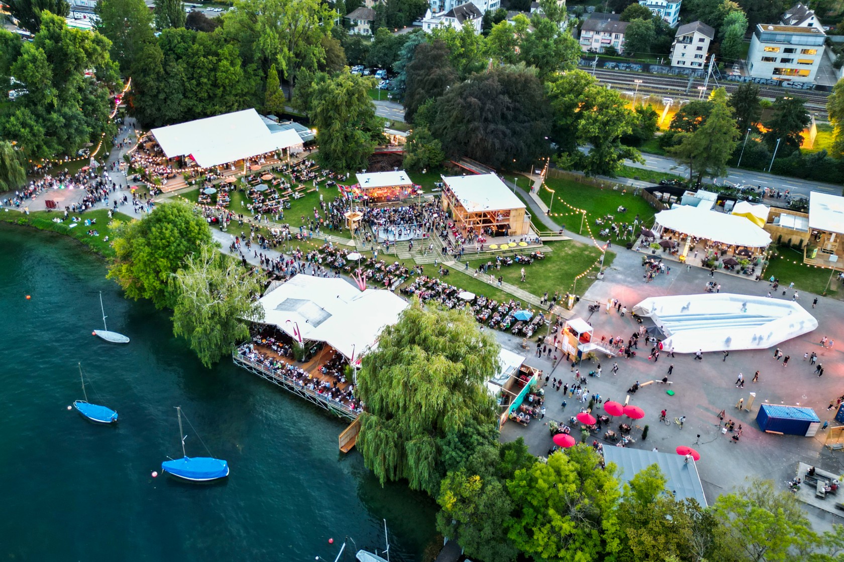 Zürcher Theater Spektakel auf der Landiwiese